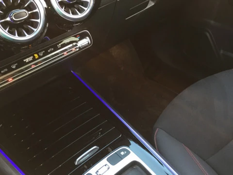 Mercedes-Benz GLA  200 d