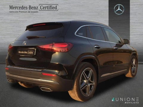 Mercedes-Benz GLA  200 d
