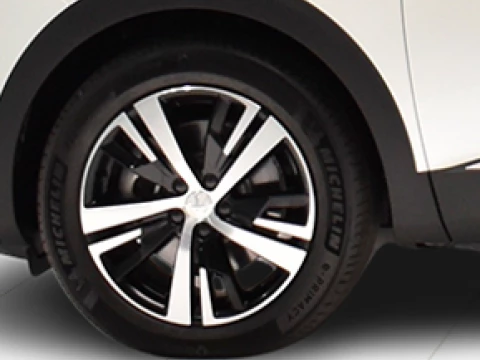 Peugeot 3008 Hybrid 225 e-EAT8 GT