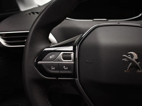 Peugeot 3008 Hybrid 225 e-EAT8 GT