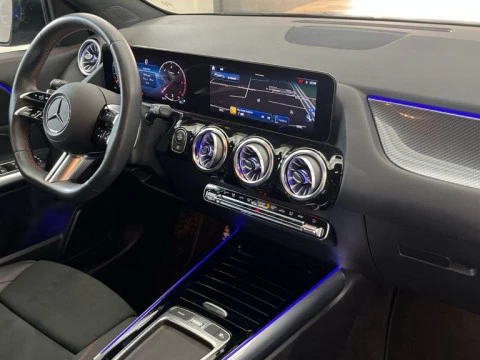 Mercedes-Benz GLA 200 d