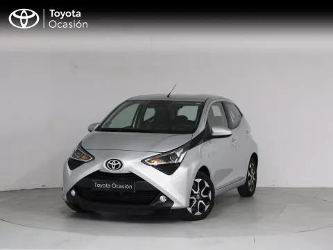 Toyota Aygo 1.0 70 x-play