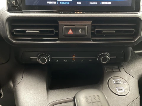 Peugeot Partner Standard 600kg BlueHDi 73kW