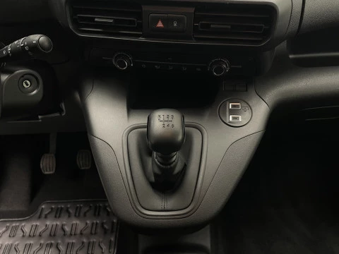 Peugeot Partner Standard 600kg BlueHDi 73kW