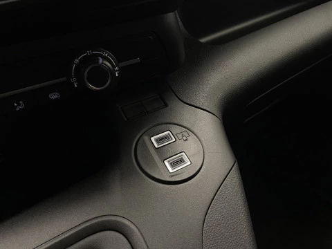 Peugeot Partner Standard 600kg BlueHDi 73kW