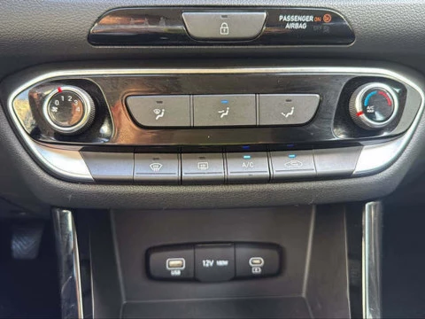 Hyundai i30 1.0 TGDI 48V Klass 74 kW (100 CV)