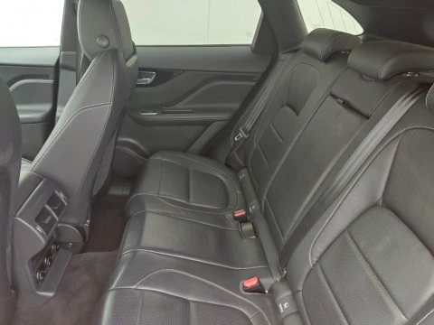 Jaguar F-Pace 2.0L i4D 132kW R-Sport Auto