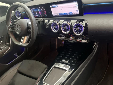 Mercedes-Benz Clase A 200 d Compacto