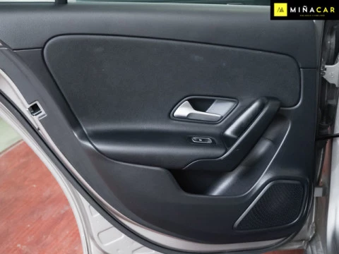 Mercedes-Benz Clase A 180 d 85 kW (116 CV)