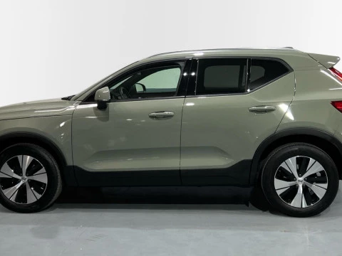 Volvo XC40 CORE, B3 MILD HYBRID GASOLINA CON P. DRIVER