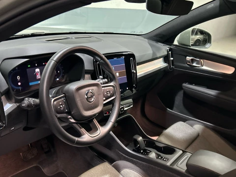 Volvo XC40 CORE, B3 MILD HYBRID GASOLINA CON P. DRIVER