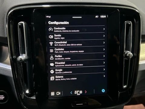 Volvo XC40 CORE, B3 MILD HYBRID GASOLINA CON P. DRIVER