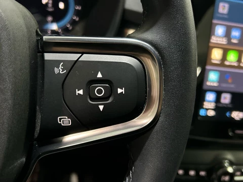 Volvo XC40 CORE, B3 MILD HYBRID GASOLINA CON P. DRIVER