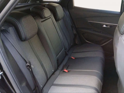 Peugeot 3008 PureTech 130 S&S Allure Pack EAT8 96 kW (130 CV)