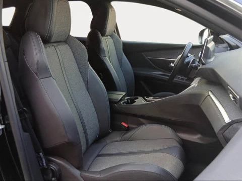 Peugeot 3008 PureTech 130 S&S Allure Pack EAT8 96 kW (130 CV)