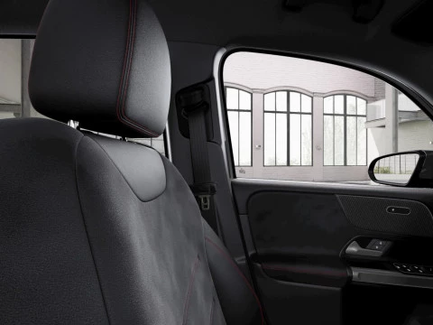 Mercedes-Benz GLB  200 d