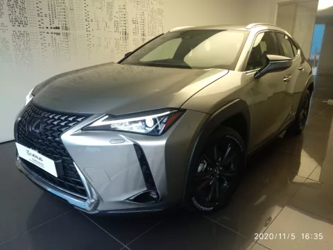 Lexus UX 2.0 250h Business Lexus UX 2.0 250h Business