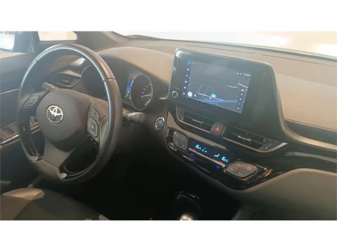 Toyota C-HR 5P Advance 125H e-CVT