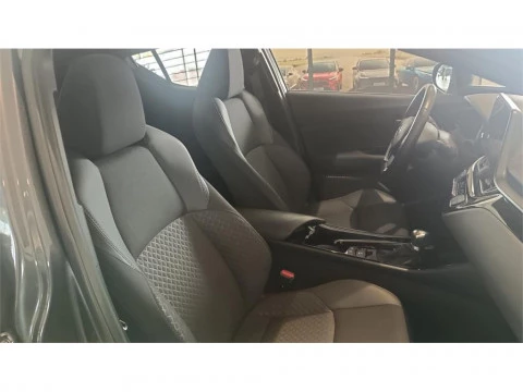 Toyota C-HR 5P Advance 125H e-CVT