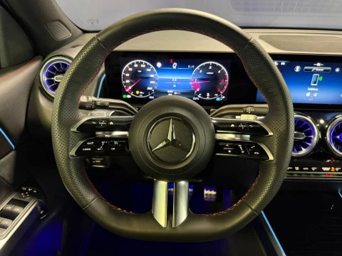 Mercedes-Benz GLB GLB 200 d