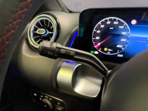 Mercedes-Benz GLB GLB 200 d