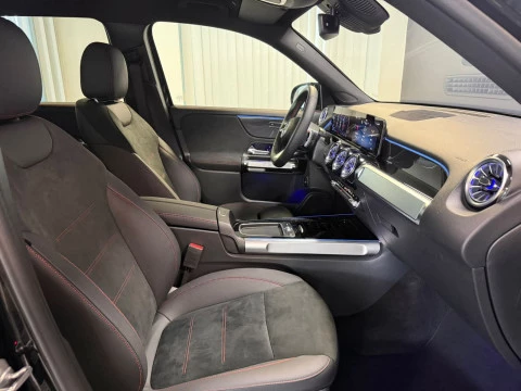 Mercedes-Benz GLB GLB 200 d
