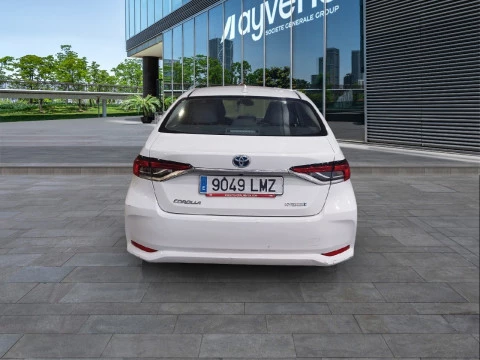 Toyota Corolla 1.8 125H BUSINESS PLUS E-CVT SEDAN