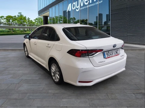 Toyota Corolla 1.8 125H BUSINESS PLUS E-CVT SEDAN