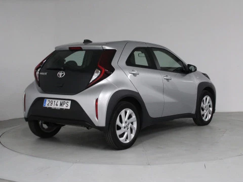 Toyota Aygo X Cross 1.0 VVT-I 72CV Play