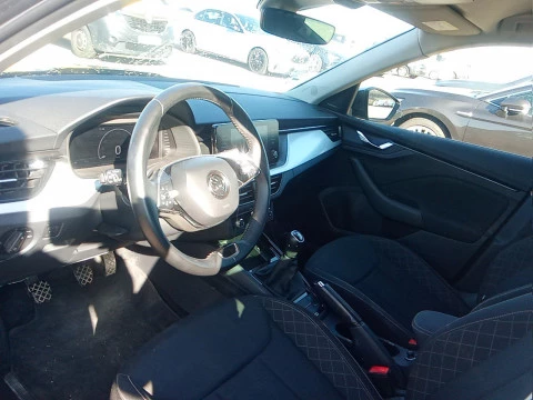 Skoda Kamiq 1.0 TSI 81kW (110CV) Emotion