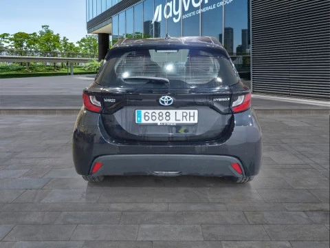 Toyota Yaris 1.5 120H Business Plus