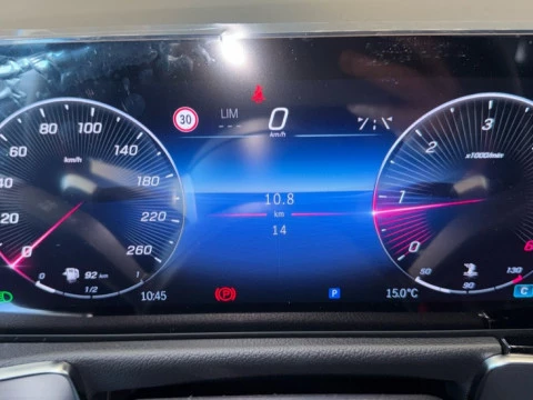 Mercedes-Benz GLB  200 d