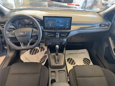 Ford Focus 1.0 Ecoboost MHEV 114kW ST-Line Auto