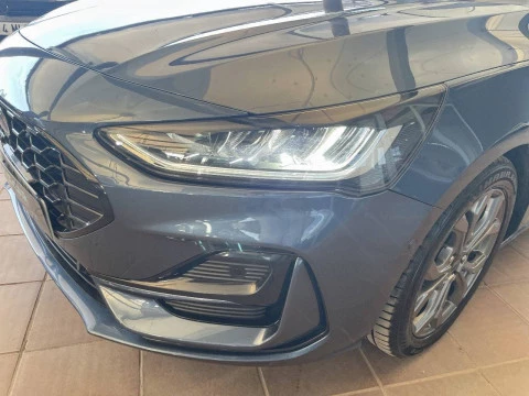 Ford Focus 1.0 Ecoboost MHEV 114kW ST-Line Auto
