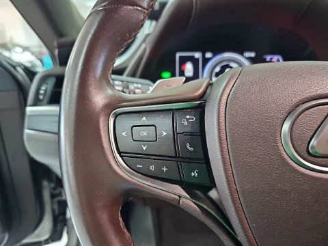 Lexus ES 2.5 300h Business