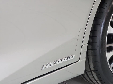 Lexus ES 2.5 300h Business