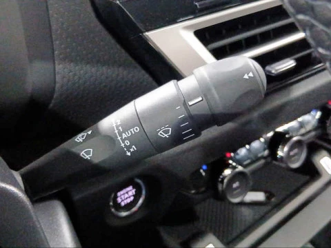 Citroën C4 Hybrid 145 Business Edition e-DCS6 107 kW (145 CV)