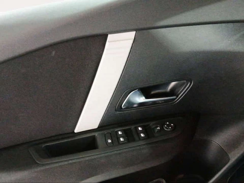 Citroën C4 Hybrid 145 Business Edition e-DCS6 107 kW (145 CV)