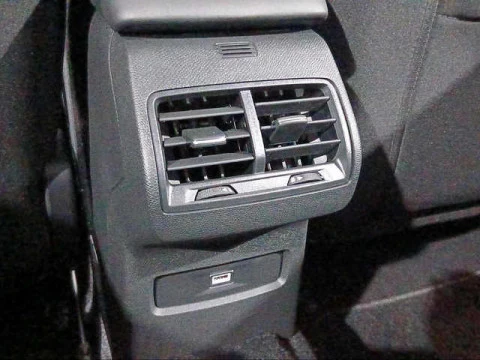 Citroën C4 Hybrid 145 Business Edition e-DCS6 107 kW (145 CV)