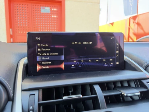 Lexus NX 300h F Sport Panoramico 4WD 145 kW (197 CV)