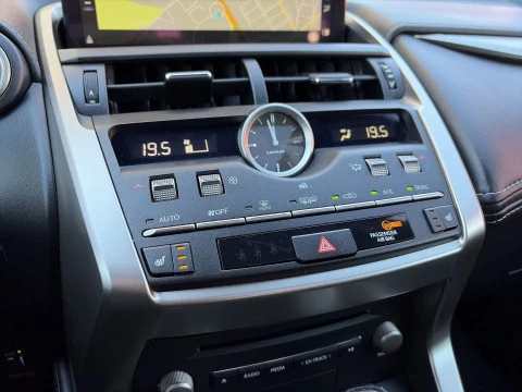 Lexus NX 300h F Sport Panoramico 4WD 145 kW (197 CV)