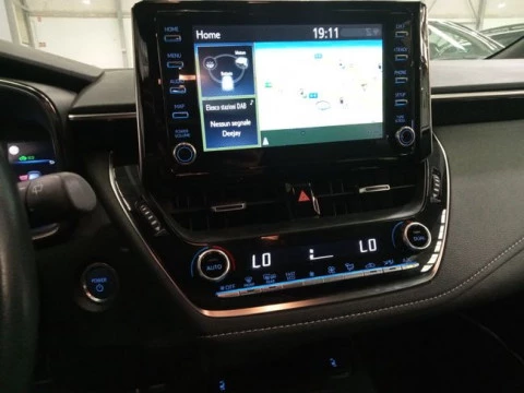Toyota Corolla 2.0 180H STYLE E-CVT TOURING SPORT