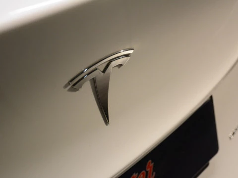 Tesla Model Y Gran Autonomía 4WD