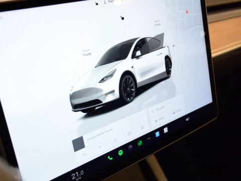 Tesla Model Y Gran Autonomía 4WD