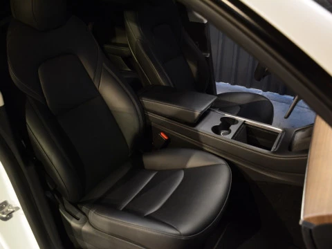 Tesla Model Y Gran Autonomía 4WD