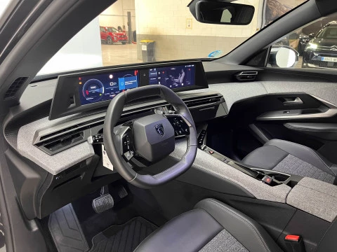 Peugeot 5008 1.2 107KW Allure eDCS6