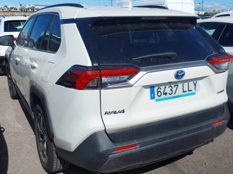 Toyota Rav4 2.5l 220H Advance