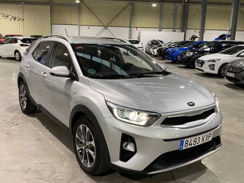 Kia Stonic 1.0 T-GDi 74kW (100CV) Concept