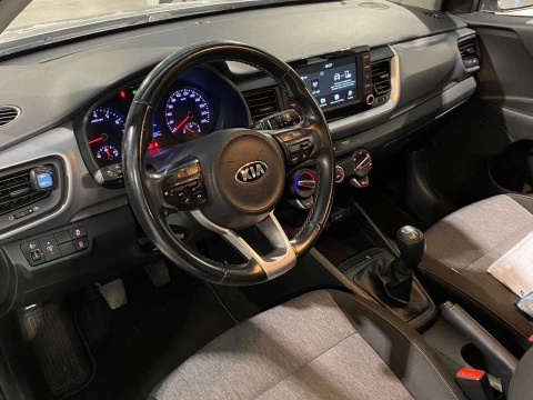 Kia Stonic 1.0 T-GDi 74kW (100CV) Concept