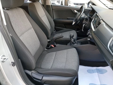 Kia Stonic 1.0 T-GDi 74kW (100CV) Concept